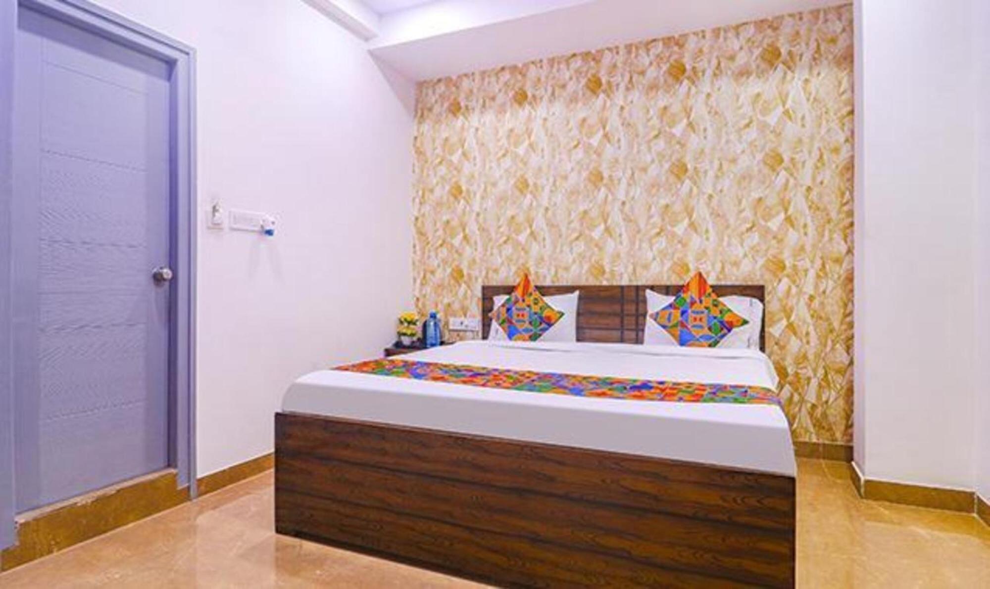 Fabexpress The Dream Elite - Nr Golconda Fort, Manikonda Hyderabad Esterno foto