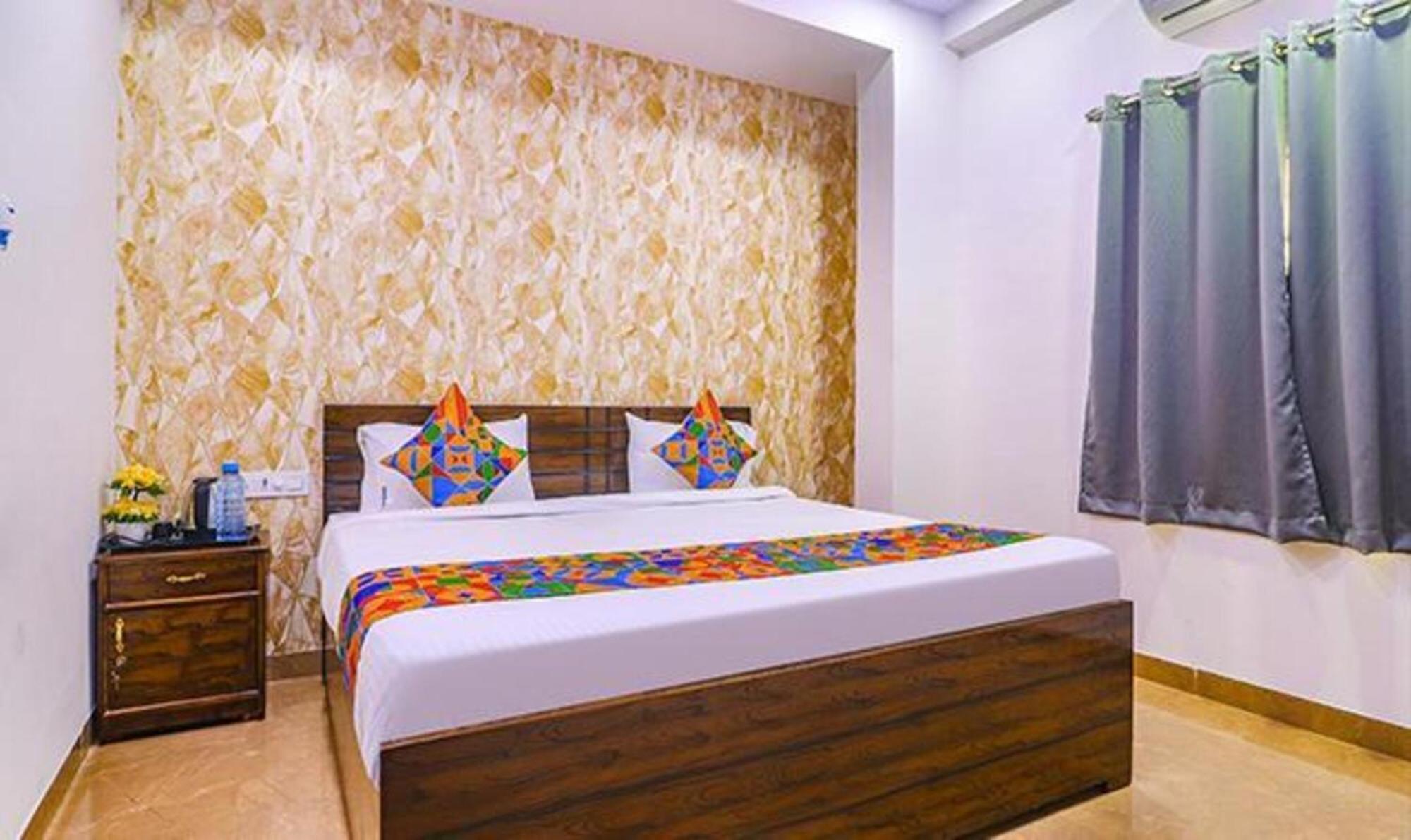 Fabexpress The Dream Elite - Nr Golconda Fort, Manikonda Hyderabad Esterno foto
